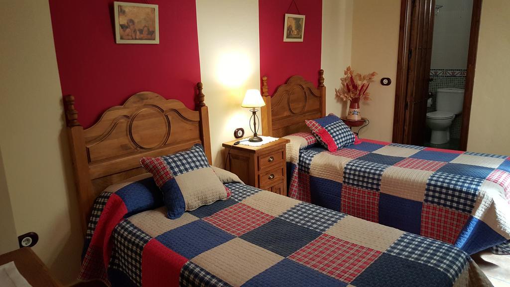 Apartamentos Rurales Tauro Кабесуела дел Вале Екстериор снимка
